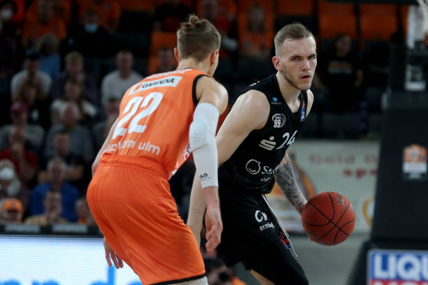 惯在压力下 惯在压力下